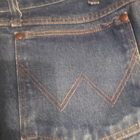 Jeans - Picture 3 of 3